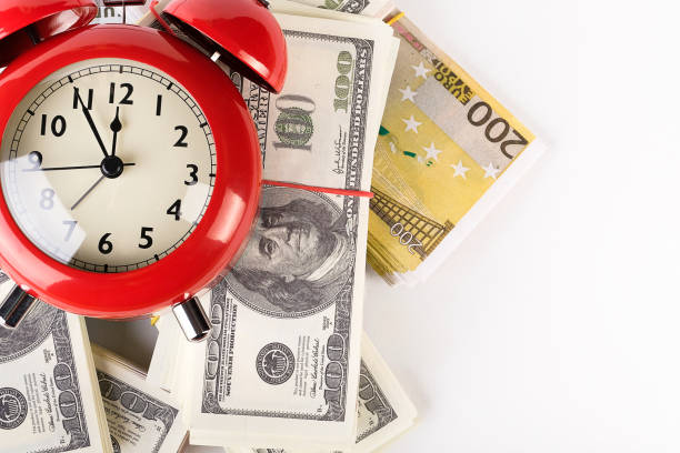 How to Time Your Credit Card Applications for Maximum Benefit