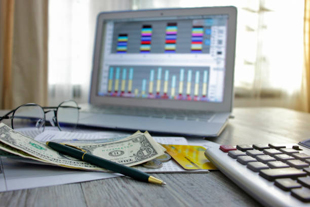 The Minimum Payment Trap: Why Revolving Credit Can Quietly Overwhelm You