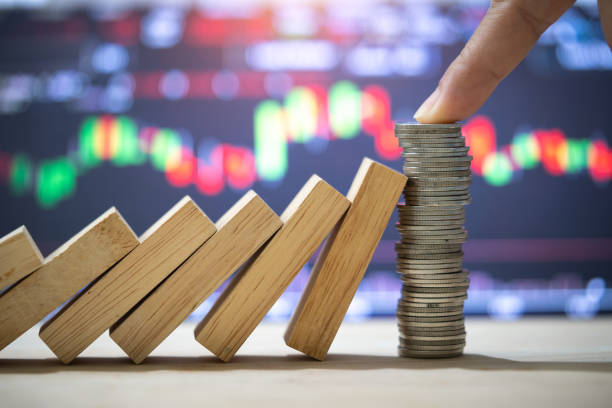How the Debt Avalanche Method Prevents Credit Problems