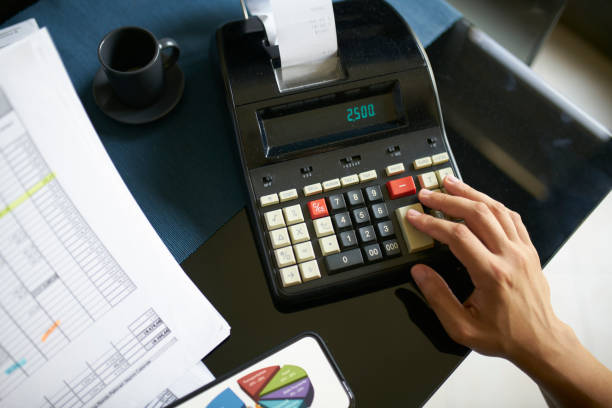The Hidden Financial Stress of Maxed-Out Credit Cards