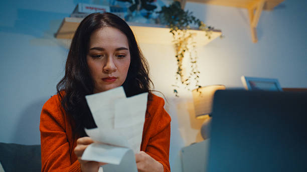 How to Build Credit in Your 20s Without Creating Debt Trouble